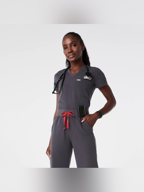 Figs Tops - Figs Catarina One-Pocket Dark Gray Scrub Top (Size XS)